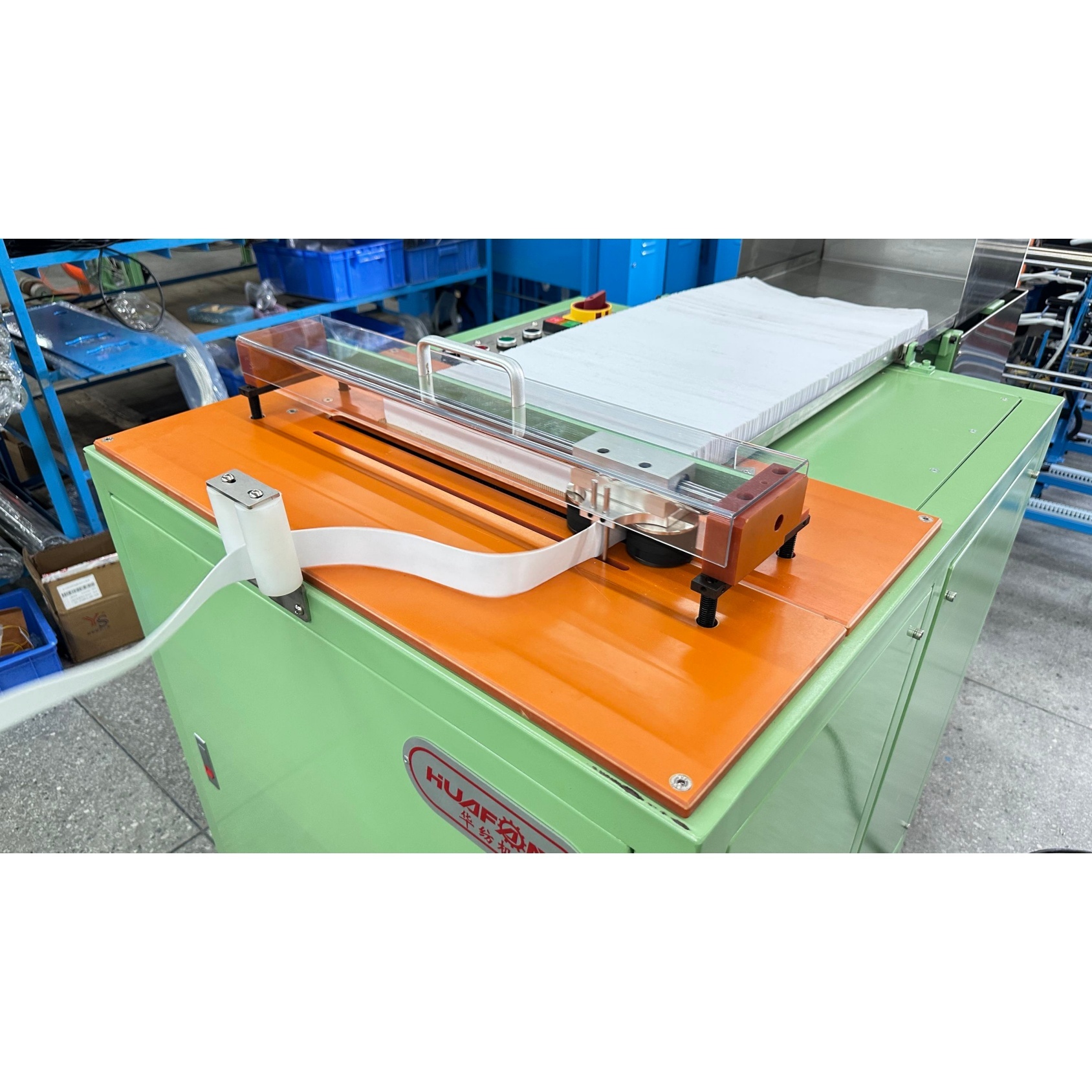 Infrared Sensor Film Wrapping Machine For Webbing Folding Packing
