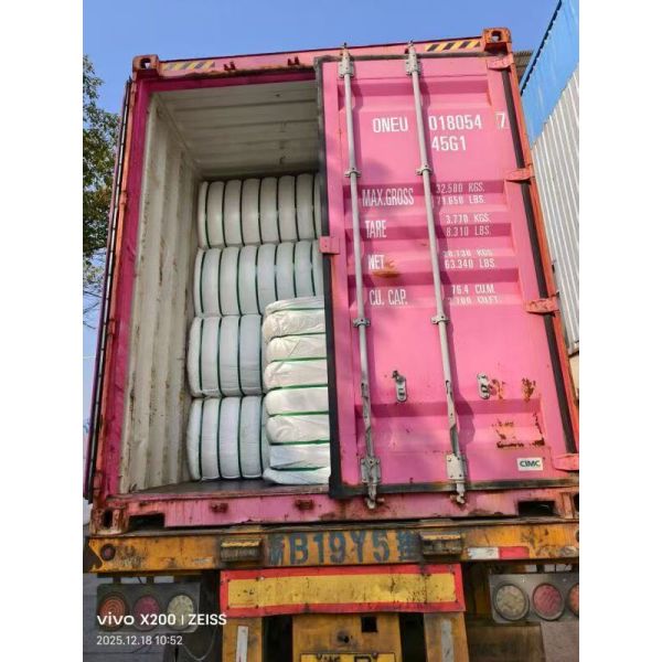 Raw White , 4D*51MM , Solid , Low Metal Fiber For Automotive Trim ,mattress ,Aerospace: Lightweight, Strong, And Reliable