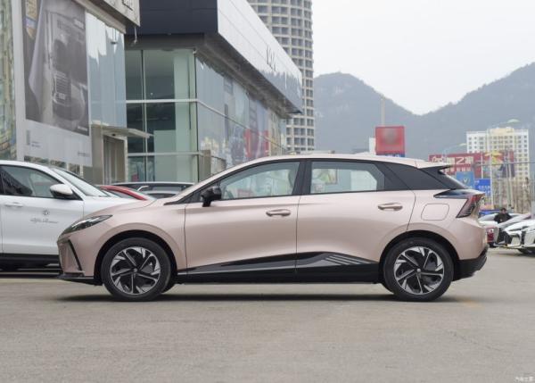 Da milhagem elétrica dos carros 425km de New Energy do carro com porta traseira de MG4 MULAN EV sedan elétrico dos esportes