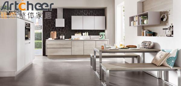 Malaysia Gloss Kitchen Units Cabinets with Laminated Finish and Solid Wood Door Panel