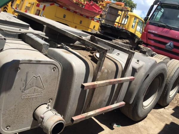 Used Howo Diesel Trailer Head Truck 375 / 10 Wheeler Tractor Head Made In 2015