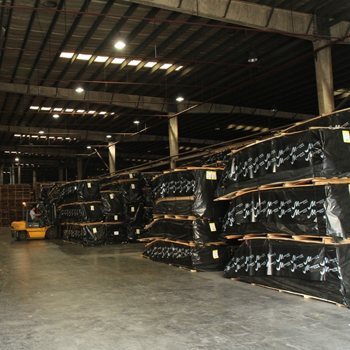 Облицовки узелка белого ясеня FSC зерно картины естественной спиральное ранг на толщина 0.5-0.55mm украшения гостиницы