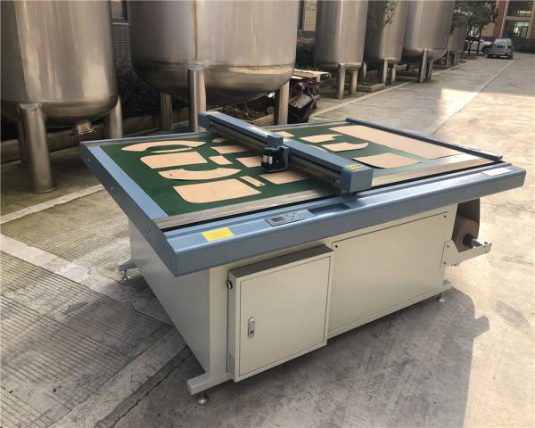 Automatic Flatbed Digital Oscillating Cutting Machine for PU Leather/Textile/Garments