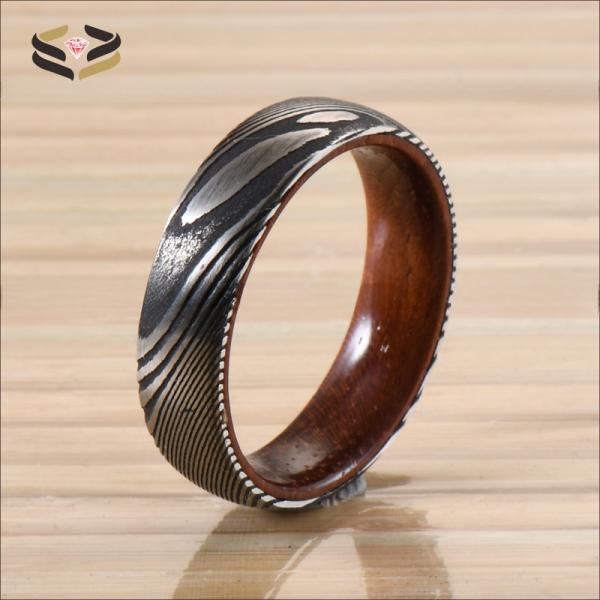 Bagues de mariage en acier damas gravé de 6 mm et 8 mm avec incrustation de manchon en bois de rose pour cadeau de Noël Type de bijoux Bagues Matériaux