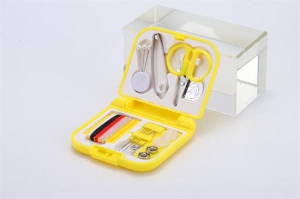xl  sewing box tools Portable Home Sewing Tools Portable Small Needle and Thread Sewing Kit Gift OEM