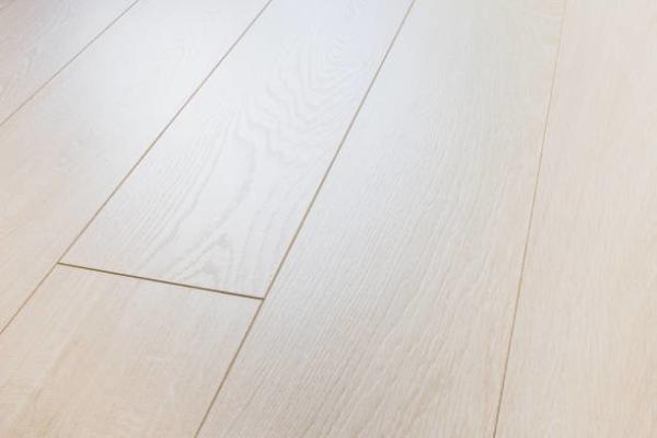 Certificado CE 100% piso impermeável Vinyl/PVC/Lvt piso LVT Planck Eir Superfície 100% virgem antiderrapante