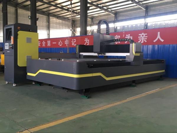 6MM Thickness Small Fiber Laser Cutting Machine , Metal Plate Cutting Machine Servo Motor