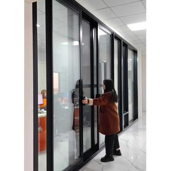 Heavy-Duty Aluminum Sliding Door – Engineered for Expansive Views and Robust Performance