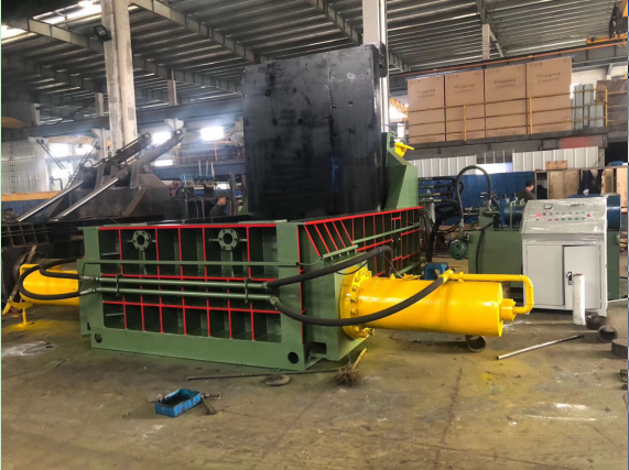 China Manufacturer Hydraulic Mobile Car Metal Baler Metal Scrap Baler