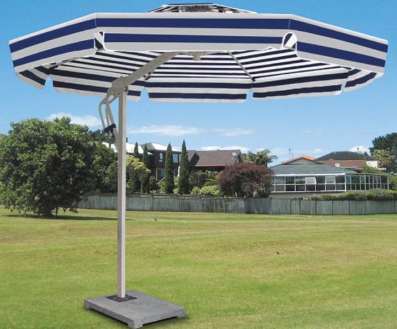 O lado Polo listrou a casa de campo tomada partido dobro da rua da compra do parasol da praia do guarda-chuva do pátio