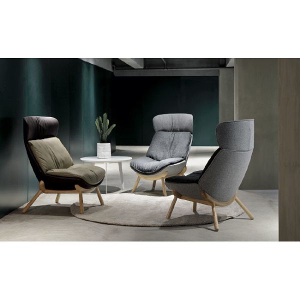 Two Tone Cashmere Commercial Lounge Chair Wood Legs High Back Lounge Chair