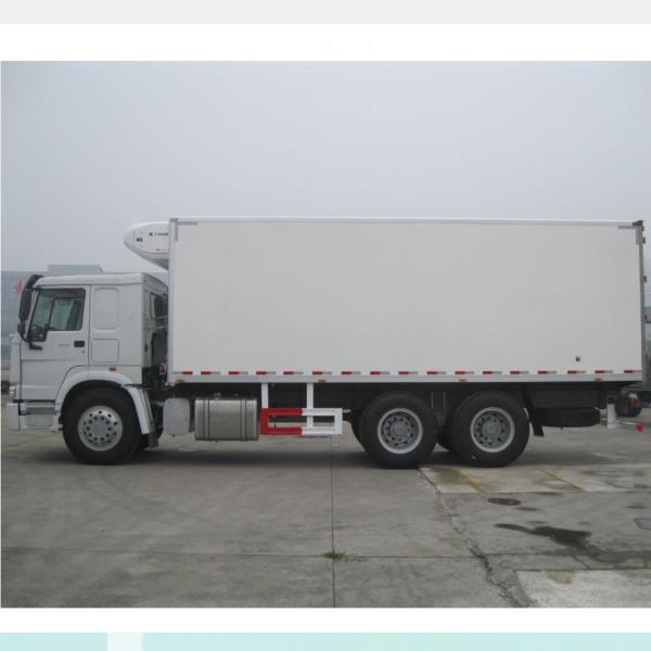 Sinotruk Howo 6x4 25t Fish Meat Transport Fresh Goods refrigerator truck