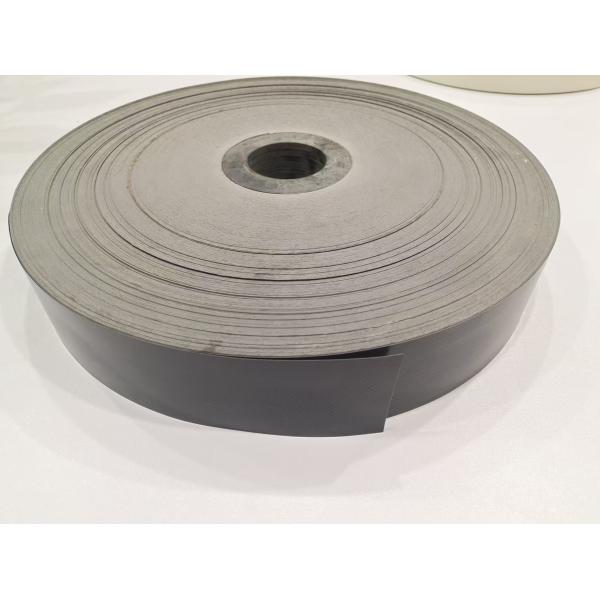 Tela em relevo PPD de cor preta para envolvimento e isolamento de cabos