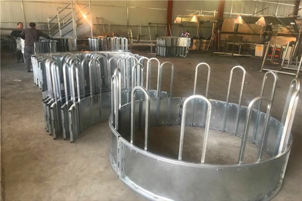 2m Steel Pipe Anti Rust Galvanized Hay Feeder Round For Cattle / Horse