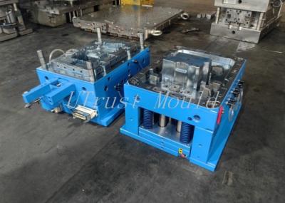 Moule d'injection en plastique SMC personnalisé pour le couvercle de cylindre multi-cavité de voiture
