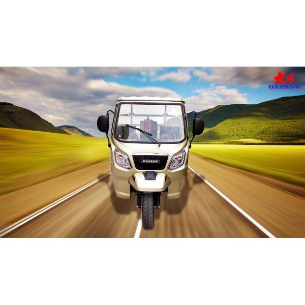 Мотоцикл с тремя колесами Bajaj Мотоцикл с треугольником с весом 500 кг и размером шин 5,0-12