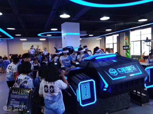el cine del parque de atracciones de los accesorios de la realidad virtual de 9D VR 9D monta