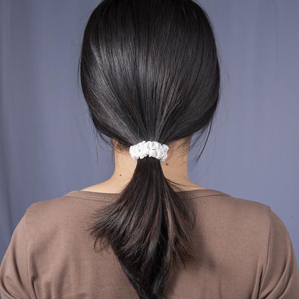 Silk Scrunchies For Hair 100% Mulberry Silk Ties For Curly Hair Scrunchies Prevent Breakage