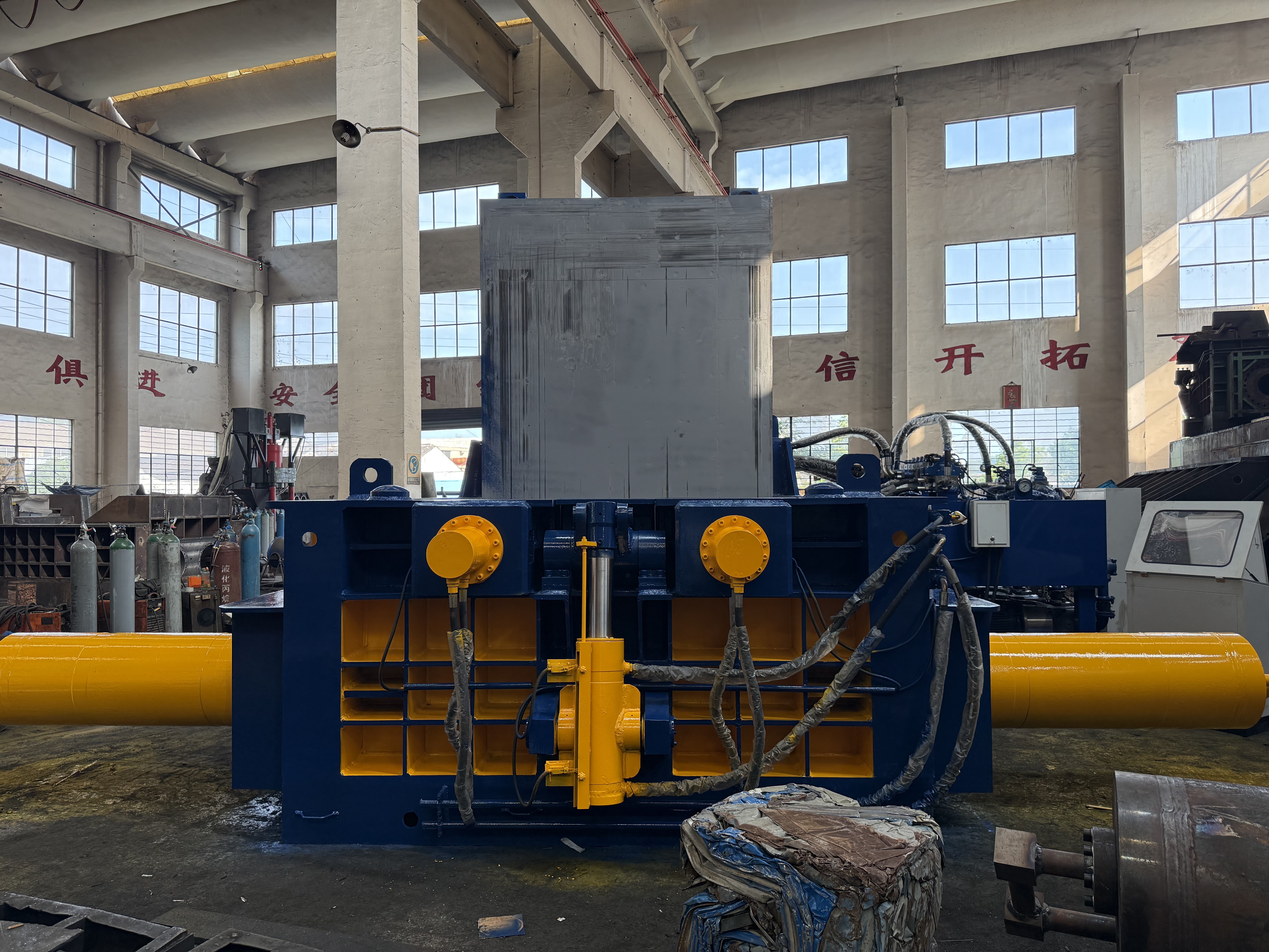 Y81-QF-315-QH Durability & Heavy-Duty Construction: Industrial Metal Baler
