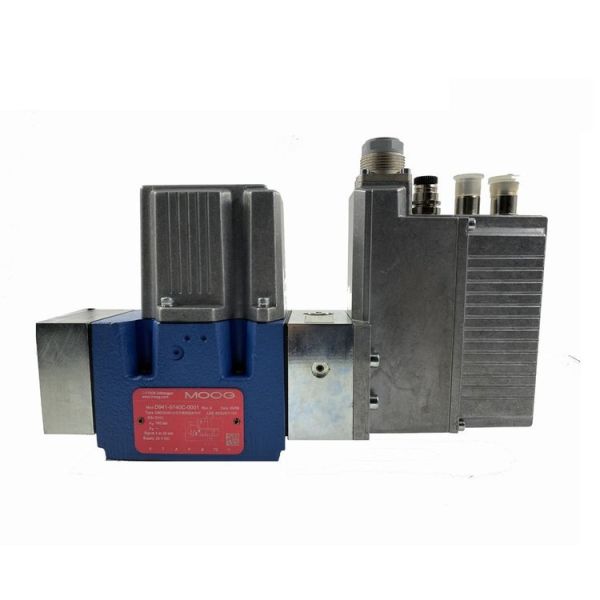 Moog Servo Hydraulic Valve with Mineral Oil Lubrication Splined Shaft and 280 bar Max Pressure