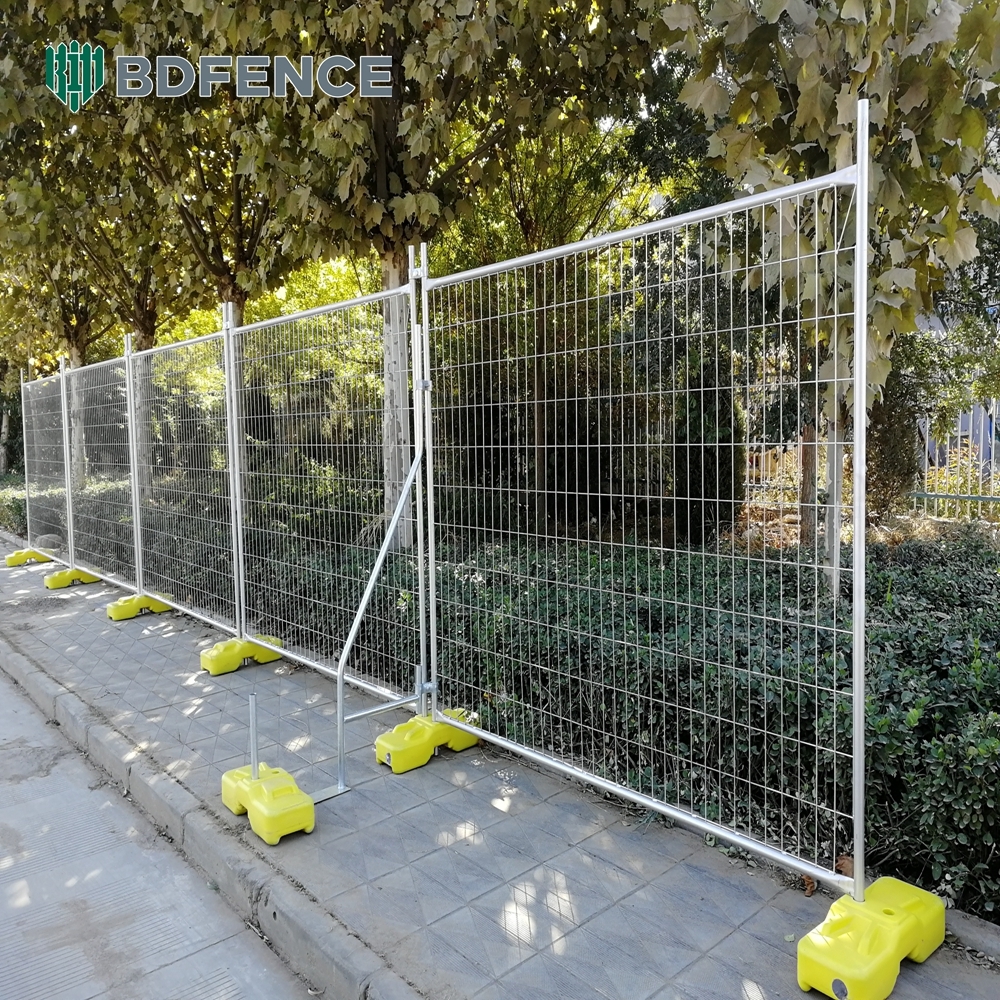Weather‑All‑Season Temp Construction Fence For Year‑Round Building Jobs
