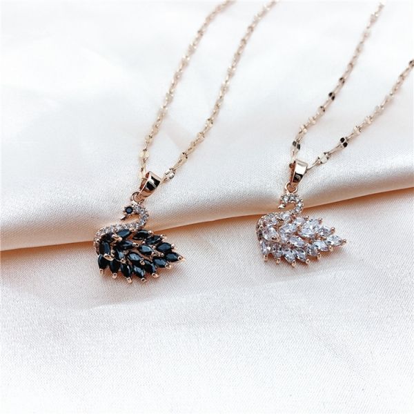 Female New Trendy Titanium Steel Choker Chain Swan Necklace Pendant