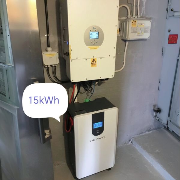 LiFePO4 Split CAN Communication 48V/51.2V 300Ah 5-15kWh Home Energy Storage Solar Battery
