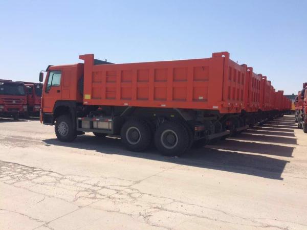 Diesel Fuel Type Heavy Duty 30 Ton Dump Truck With Carbon Steel Heavy Bucket