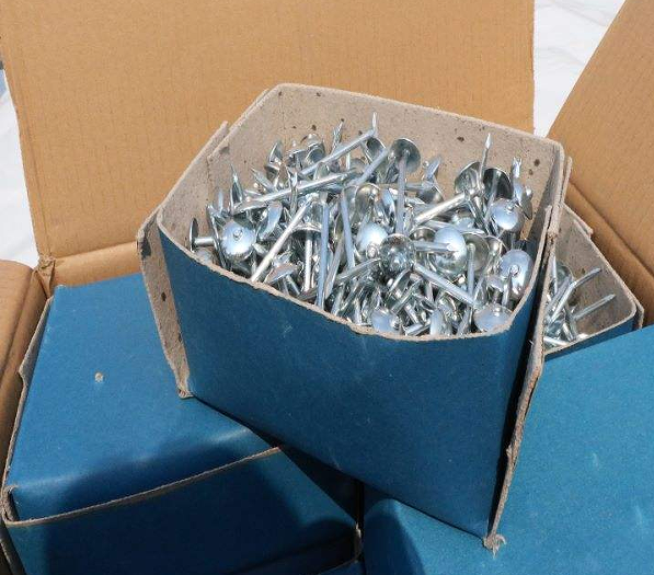 25kg Per Carton 12 Gauge Galvanized Roofing Nails Iron With Umbrella Head