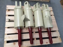 Spare Parts Hydraulic Tramp Release Cylinder for HP500 Stone Cone Crusher Design