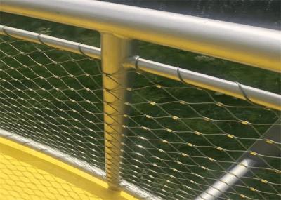 Hammock Welded Garden Fencing Wire Mesh Trapezoid Rhombus Shape For Stairs Railing Infill
