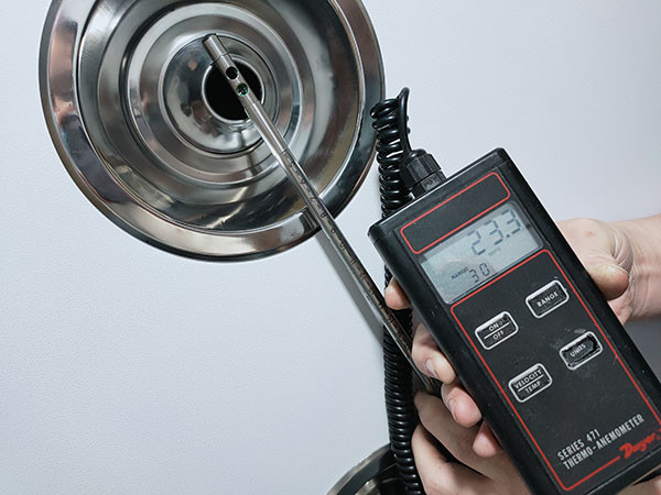 Single Phase 2 Person Air Shower Room AC220V 50HZ For Cleanroom