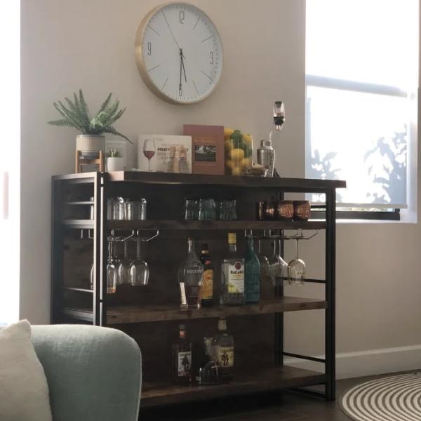 Modern Design Style Cabinet for Wine and Liquor Display in Living Room Organization