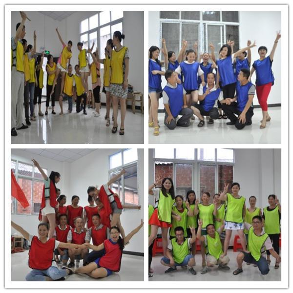 Industrial Clear Womens Plastic Raincoats , PE Material Throw Away Raincoats