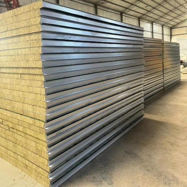 Plaque d'isolation en laine de pierre brute de 30 mm à 150 mm pour l'agriculture