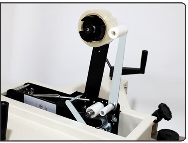High Speed Automatic Carton Box Labeling Machine Adhesive Sealing Labeler for Sealing
