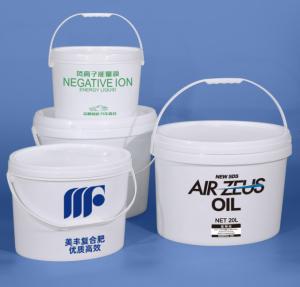 凍りつきに耐えるプラスチック製の塗料バケツ 1.2KG すべての表面と材料のための丸い