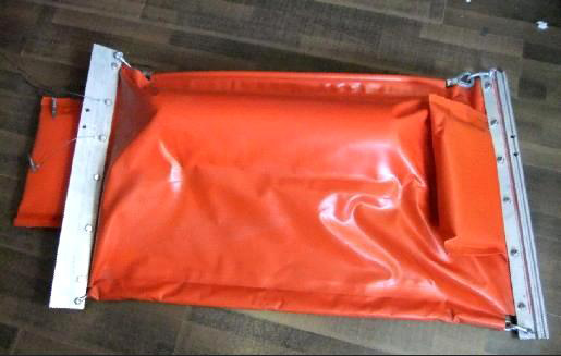 Anti Aging Spill Containment Barriers , Oil Spill Boom Good Oil Retaining Status