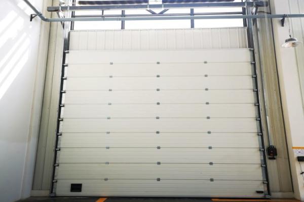 High Frequency Motor Industrial Sectional Overhead Doors Overhead Garage Doors