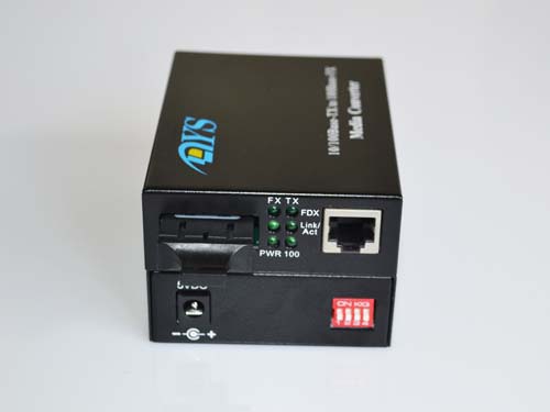 Конвертер средств стекловолокна ROHS 100M LFP для CATV/сети