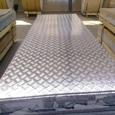 95 Refletividade Padrão de martelo Chapa de alumínio em relevo / Chapa para decoração de edifícios