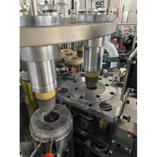 Máquina de fabricación de tazas de papel totalmente automática de alta velocidad 100-110pcs/min para compra directa