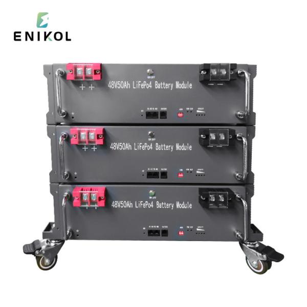 Bateria LiFePo4 empilhável de 24V 50ah 100ah 200ah Bateria de íons de lítio de 48V