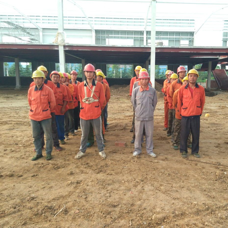Heavy Duty Steel Frame Mineral Water Factory with Roof Monitor Ventilation System