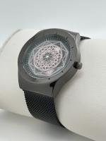 Fabrique de femmes étanche en acier inoxydable Méchette montre de poignet montre de mode