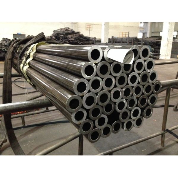 Mechanical Engineer Precision Seamless Steel Tube With Carbon / Alloy
