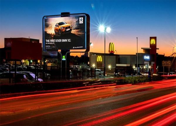 6500 Nits Billboard LED Display Outdoor All Weather Resistant Cold Steel Cabinet