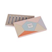 Boîte d'emballage cosmétique pour huiles essentielles à couvercle et base avec insert en mousse