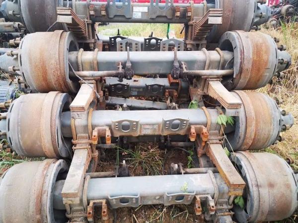 Fuwa 13T Truck Semi Trailer Tandem Axle Casted And Cnc Machining