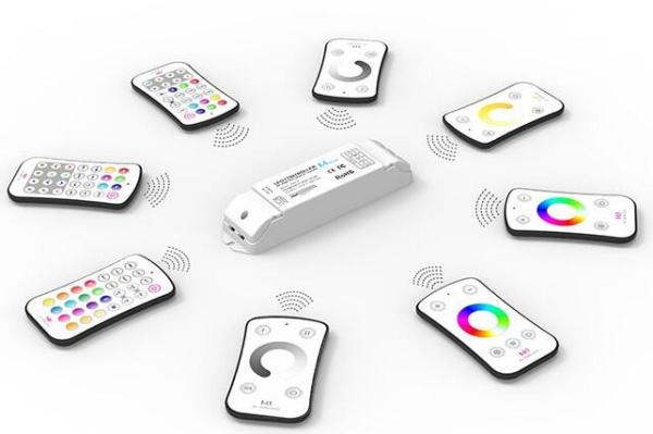 1 receiver controlled by 10 same or different RF remote